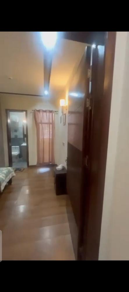 Arena Gulberg Green 1 BHK Apt - Image 2