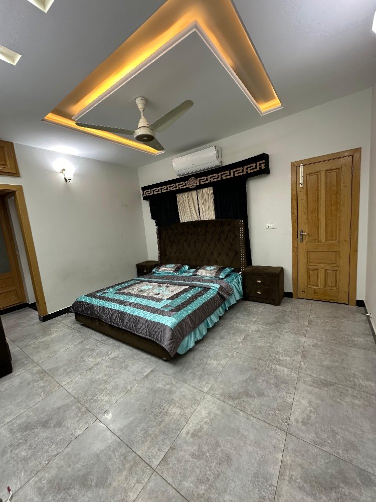 Main villa image